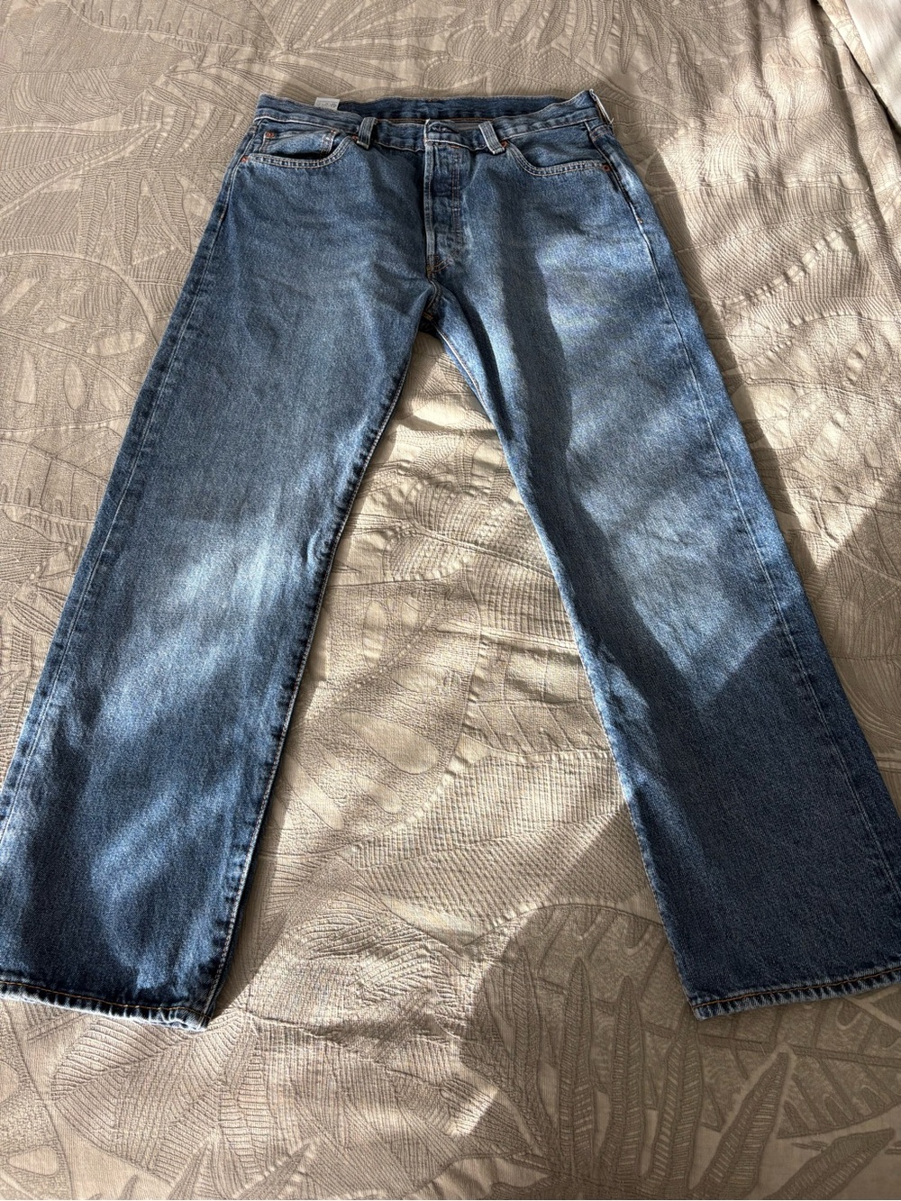 Levi's Men's Medium Blue Straight Jeans